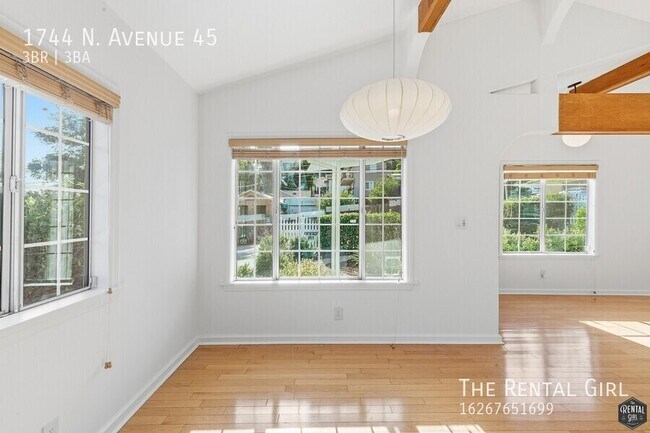 Building Photo - 1744 N Ave 45