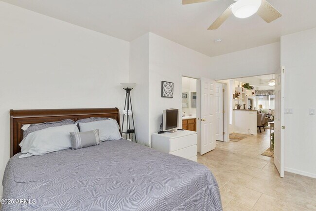 Building Photo - 4202 E Broadway Rd