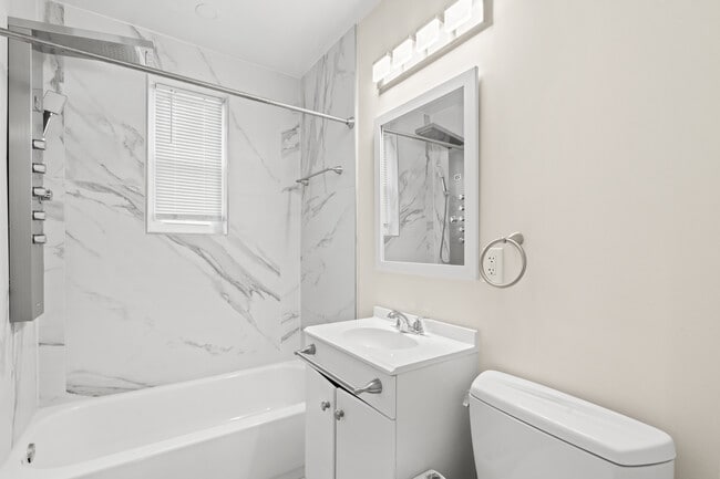 Building Photo - 53 Victor St NE