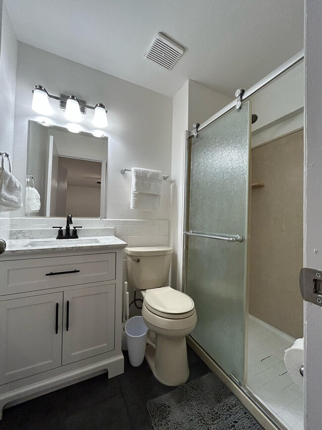 Building Photo - 11915 Brampton Hunt Rd