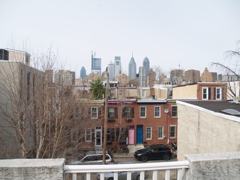 Building Photo - 1839 Christian St