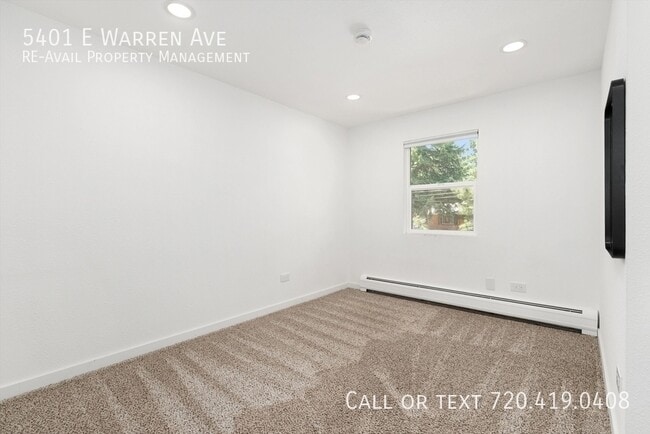 Building Photo - 5401 E Warren Ave