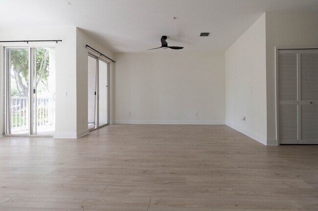 Building Photo - 4301 SW 160th Ave