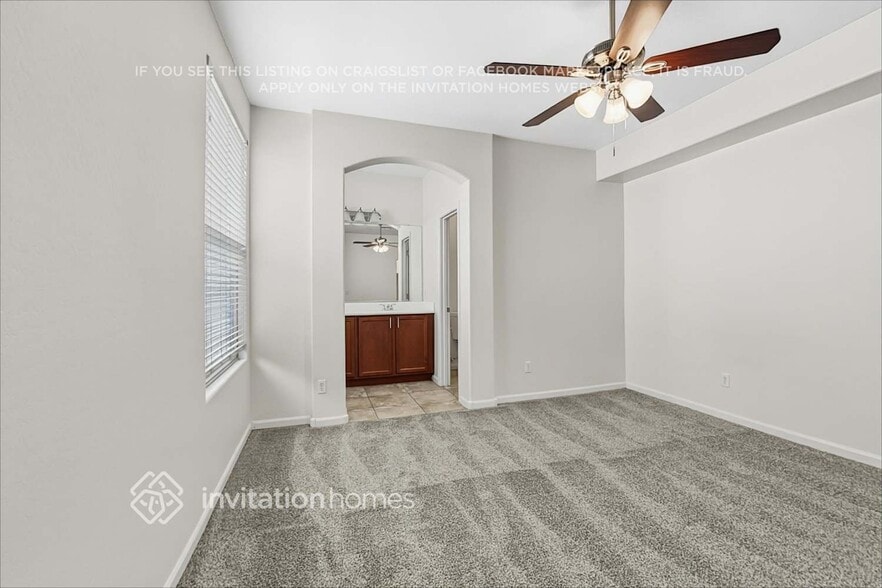 Building Photo - 1407 S Moccasin Trail