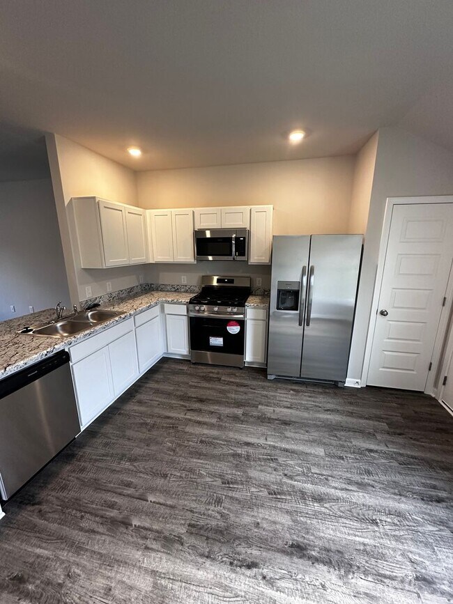 Building Photo - 2025 Home for Rent!