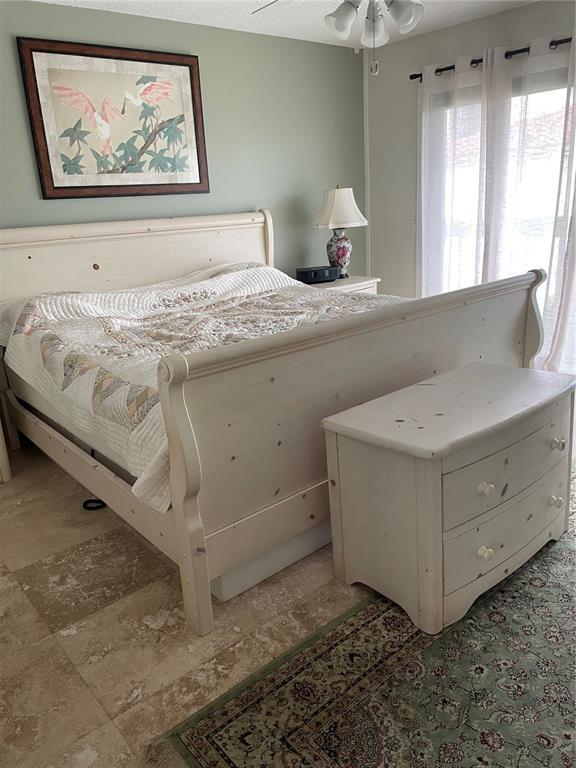 Building Photo - 6260 Sun Blvd