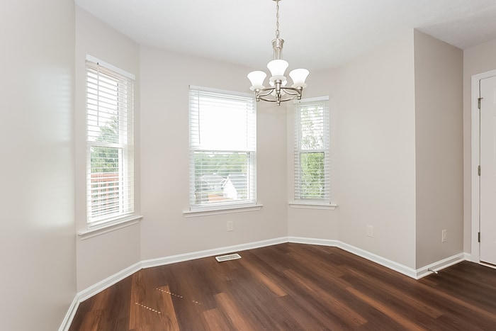 Building Photo - 129 Cimmaron Dr