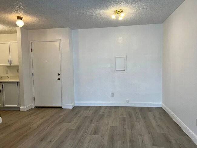 Building Photo - 1175 Harrington Pl NE