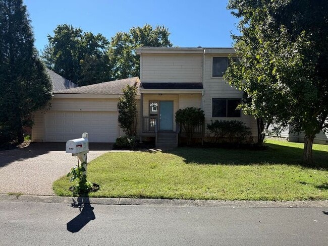 Building Photo - Bellevue! 2 Bedroom / 2 Bath House w/ Loft...