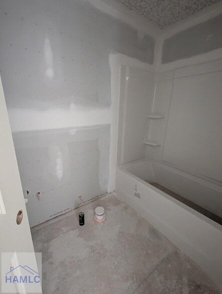 Building Photo - 20-B1 Frasier Ln SW