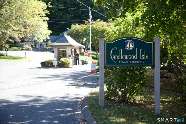 Building Photo - 10 Sunset Trail