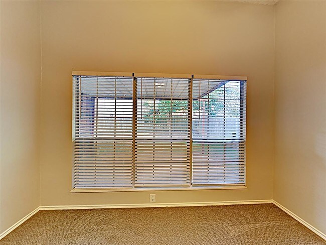 Building Photo - 2525 Country Creek Ln