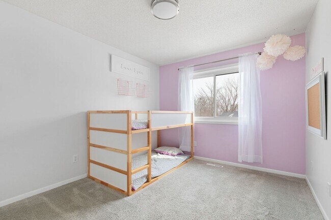 Building Photo - 445 43rd Ave NW