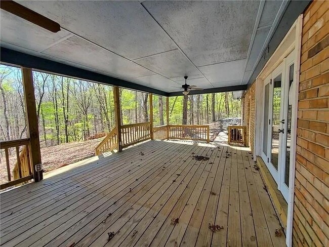 Building Photo - 33 Resty Hughes Cir