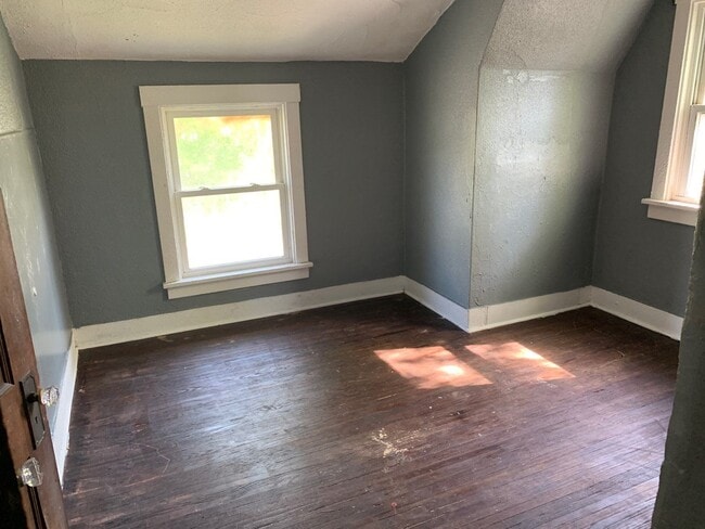 Primary Photo - 1918 Andrews St