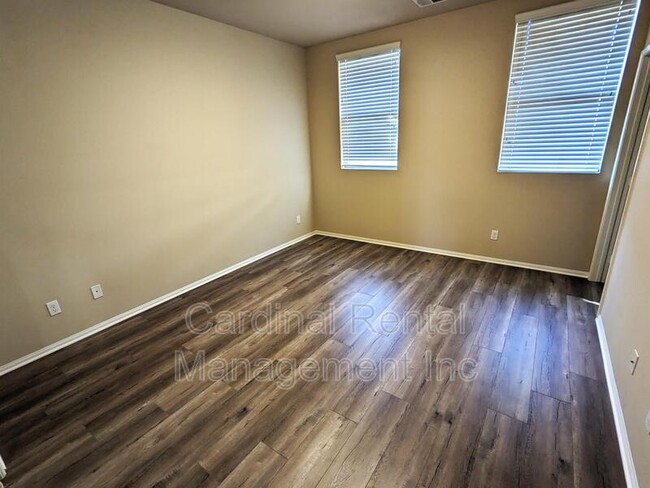 Building Photo - 5049 Mosaic Ct