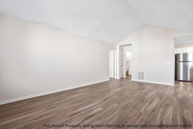 Building Photo - 4947 Stratford Pine Ln