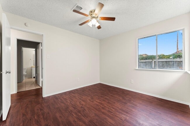 Building Photo - 6334 Porterway Dr