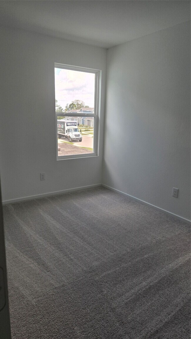 Building Photo - 952 Pertuso Ln