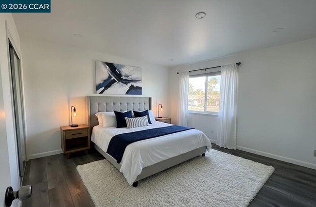 Building Photo - 3081 Birmingham Dr