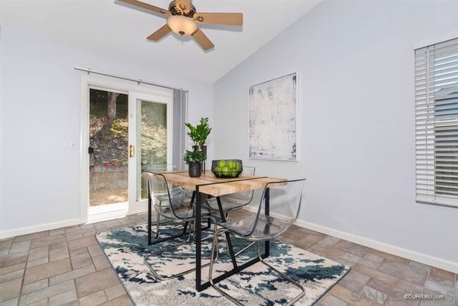 Building Photo - CADWELL RD - LIVE NEXT TO SANTEE LAKE IN A...