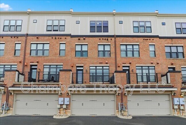 Building Photo - 42392 Soave Dr