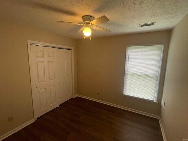 Building Photo - 1608 S Highland Ave