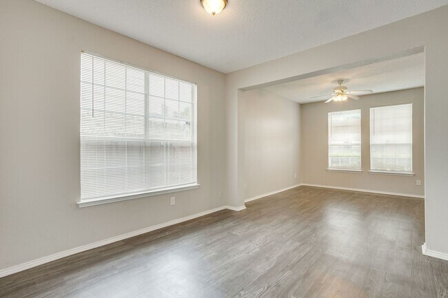 Building Photo - Great Large 4 Bedroom, 2.5 Bath Home Ready for New Tenants- Crowley ISD- 76123