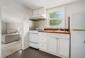 Building Photo - 515 3rd St