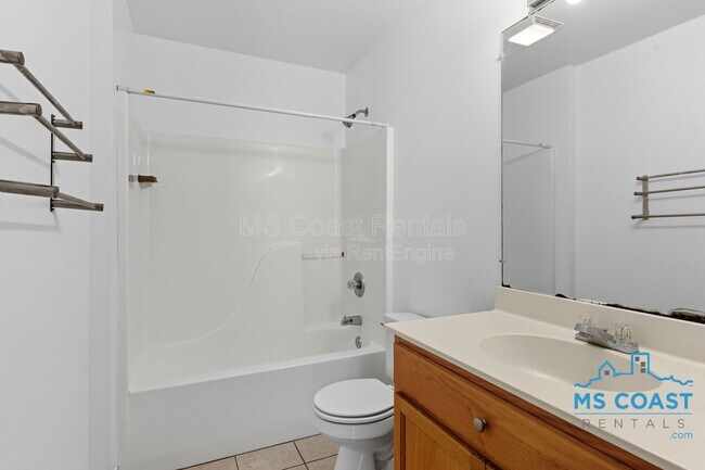 Building Photo - 10443 3rd Ave