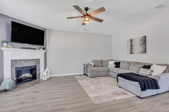 Building Photo - 91 Firefly Trce NE