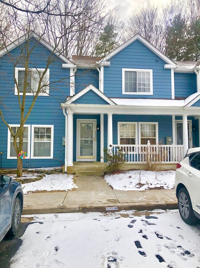 Primary Photo - Gorgeous 2 BR/2.5 BA Condo in Ellicott City!