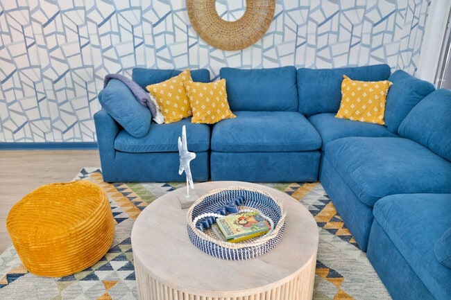 Building Photo - 2A Cherry Ln