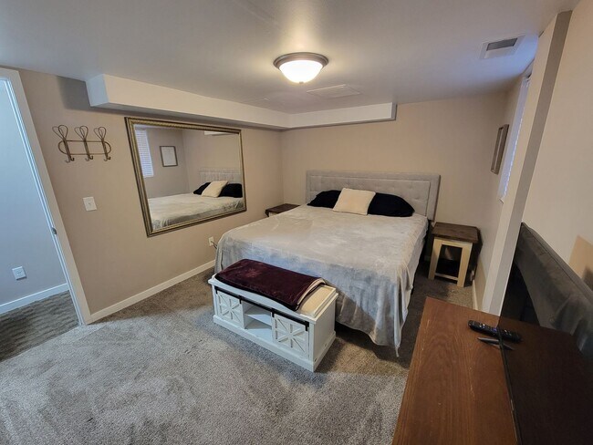 Building Photo - 202 S Elmwood Avenue Duplex