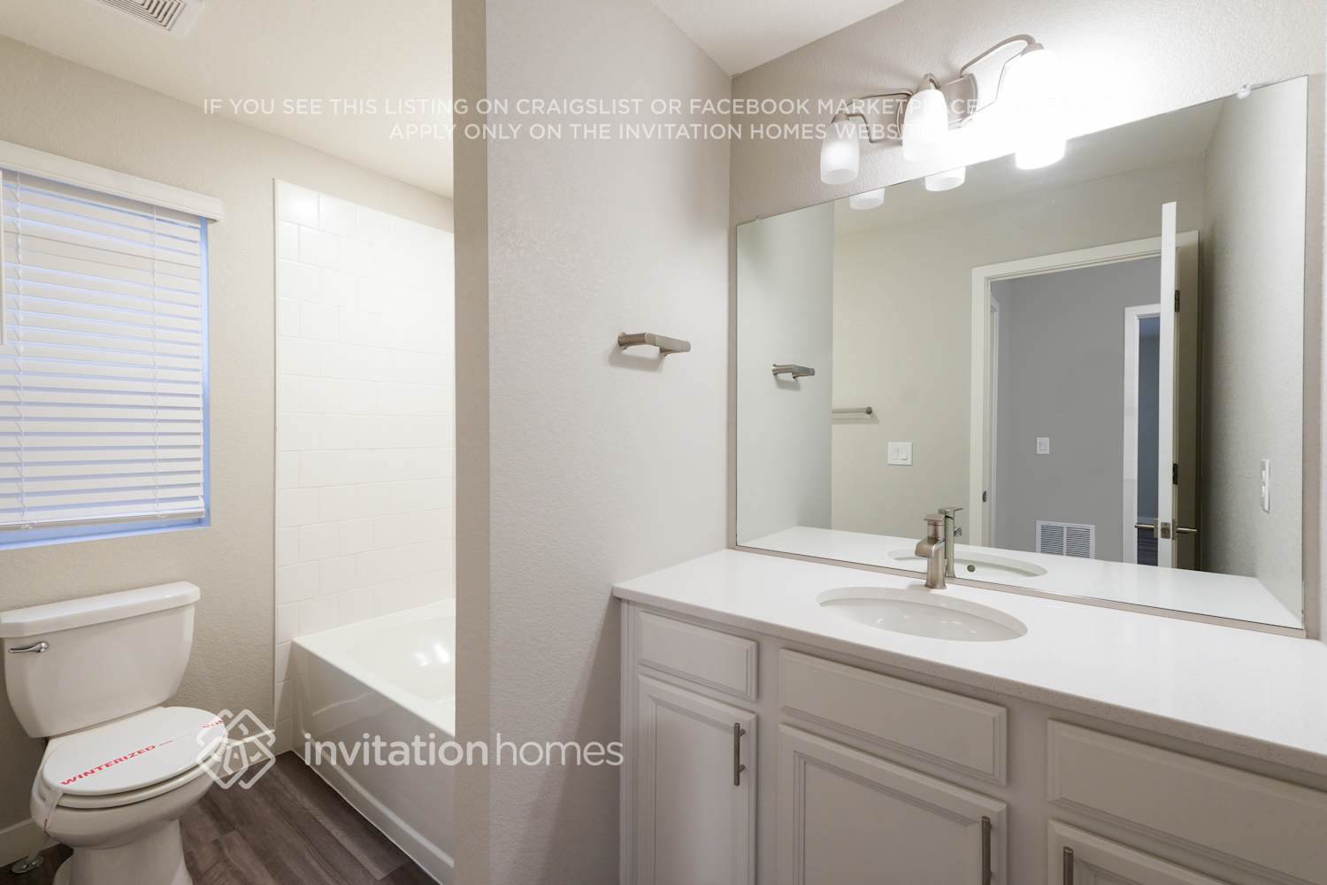 Building Photo - 11127 House Finch Ln