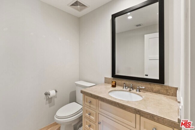 Building Photo - 12234 Falkirk Ln