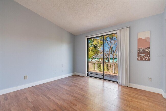 Building Photo - 532 45th St Ct W