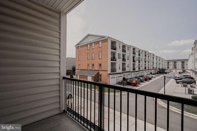 Building Photo - 23654 Hopewell Manor Terrace