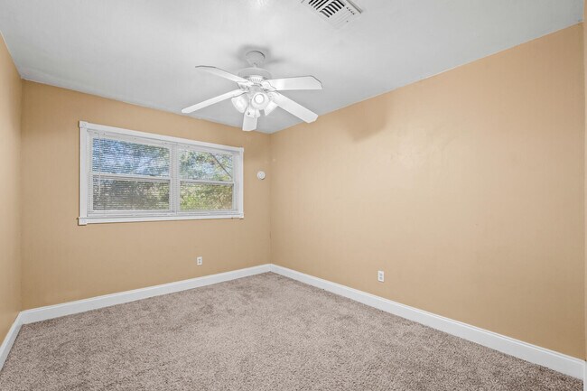 Building Photo - 3423 56th St