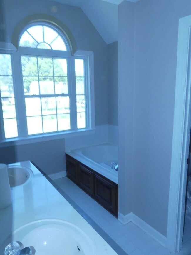 Building Photo - Water Front home on the Poquoson River wit...