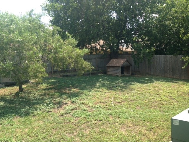Building Photo - 703 David Curry Dr