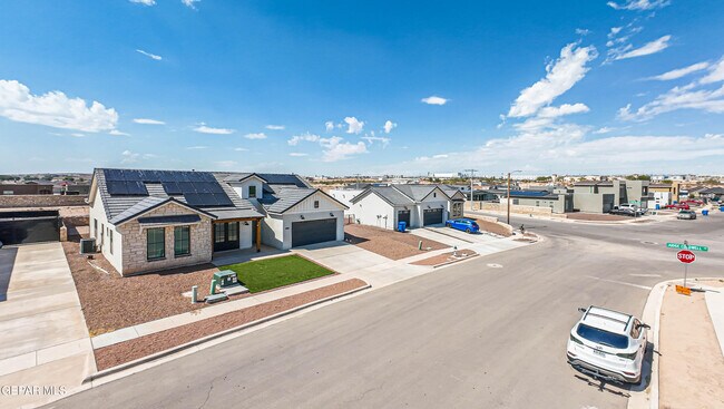 Building Photo - 805 Mormon Tea Dr