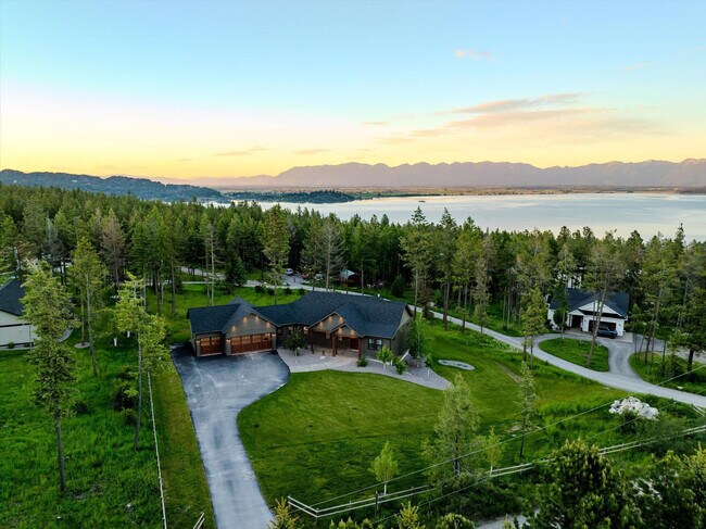 Building Photo - 323 Deer Creek Rd