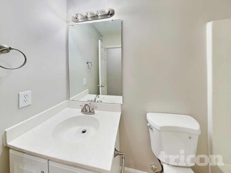 Building Photo - 12722 Golden Sun Ct