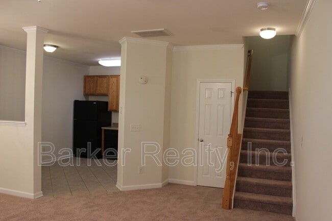 Building Photo - 11711 Mezzanine Dr
