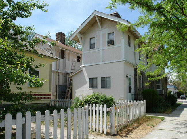 Building Photo - 718-722 N 8th St