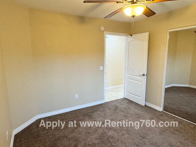 Building Photo - Gorgeous & Spacious 4 Bed Home