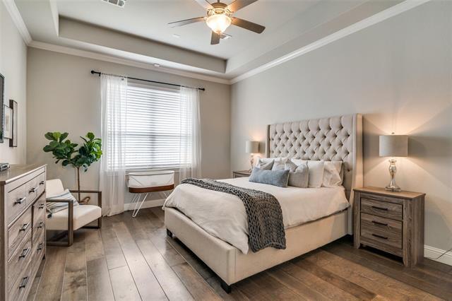 Building Photo - 613 Race Dr