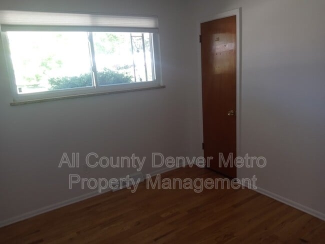 Building Photo - 1610 S Allison St