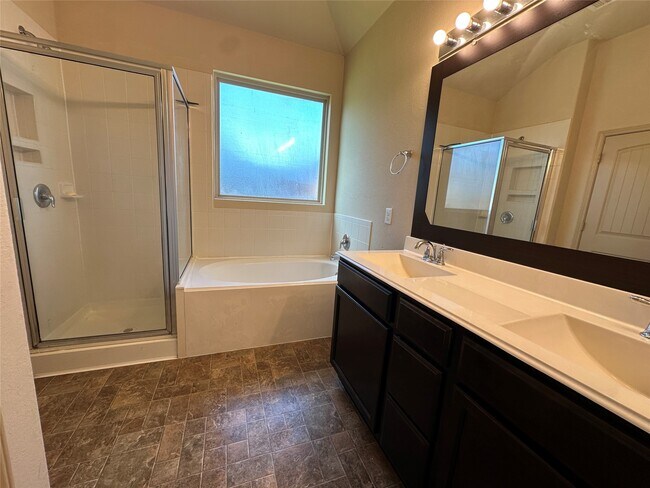 Building Photo - 5415 Sunfall Bend Ln